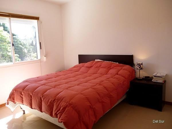 Linda y modera casa en barrio privado 